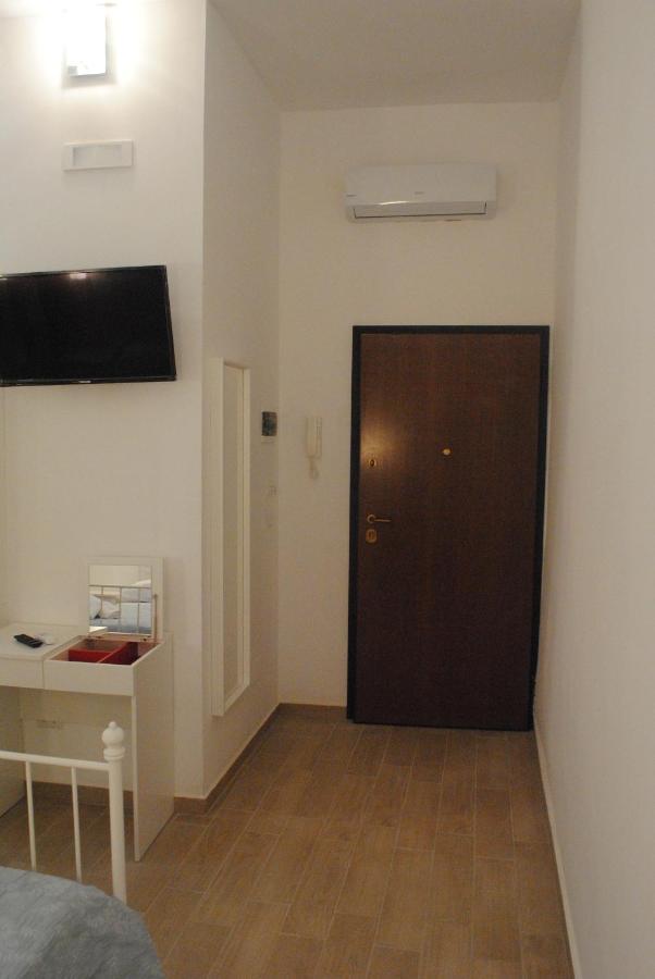 Mareluna Rooms Margherita Di Savoia Exterior foto