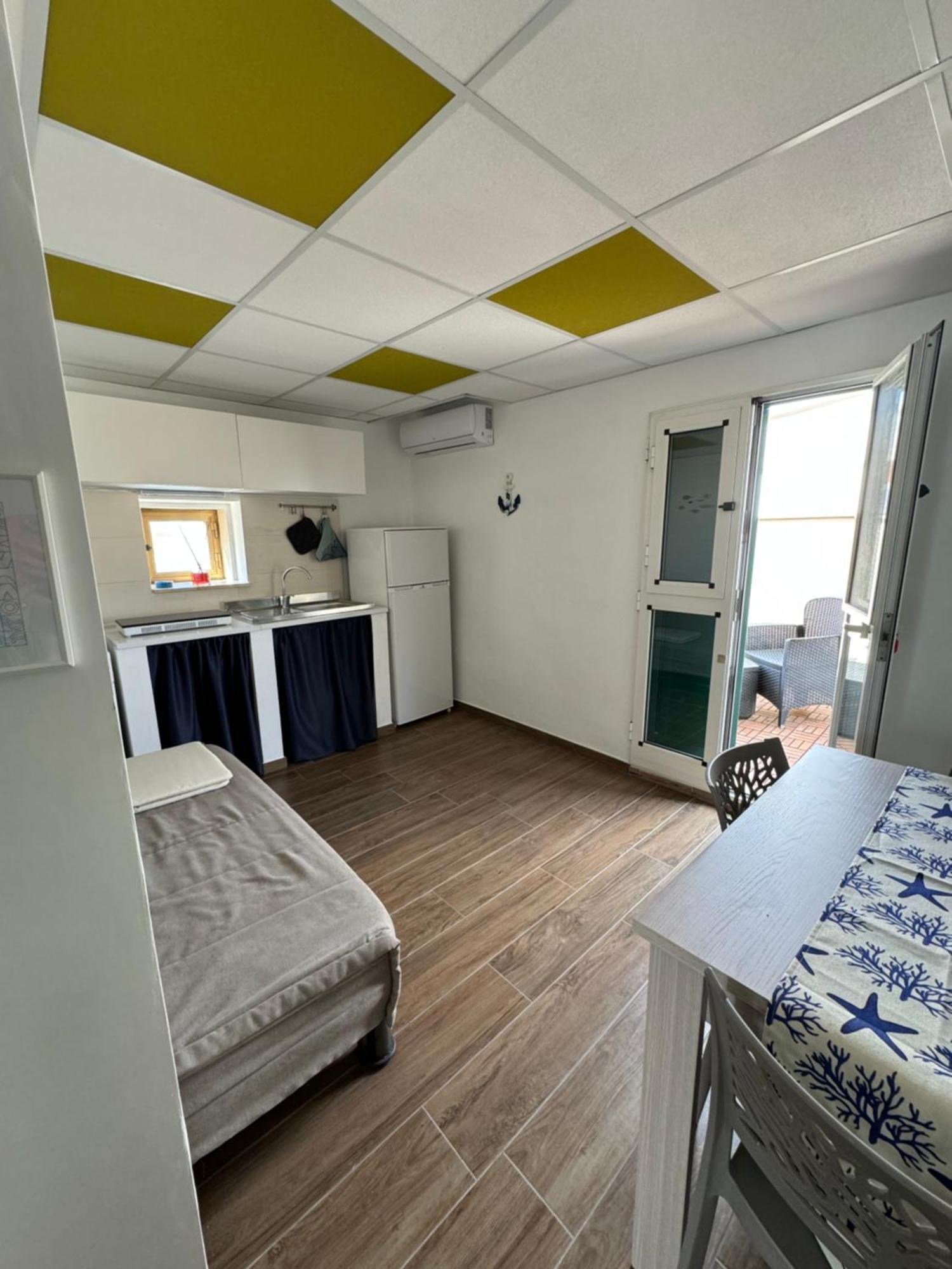 Mareluna Rooms Margherita Di Savoia Exterior foto