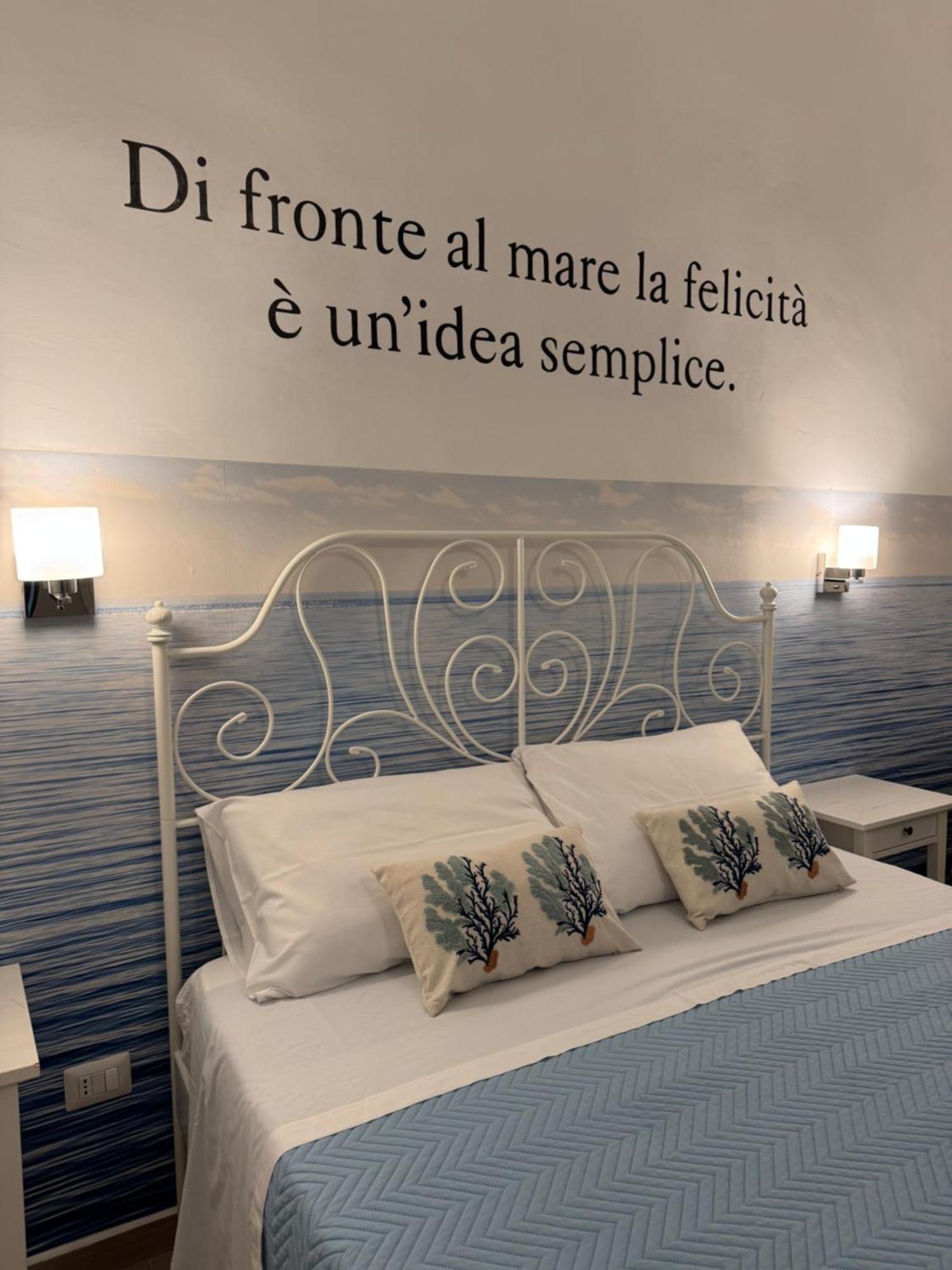 Mareluna Rooms Margherita Di Savoia Exterior foto